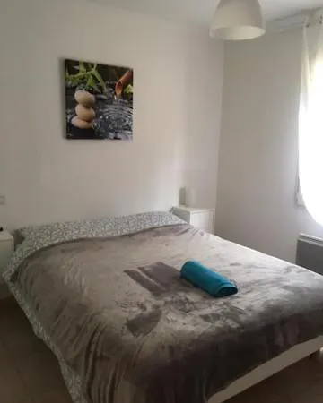 Holiday home En Campagne Pour 8 Pers Avec Piscine Parc Cloture La Capelle-et-Masmolene